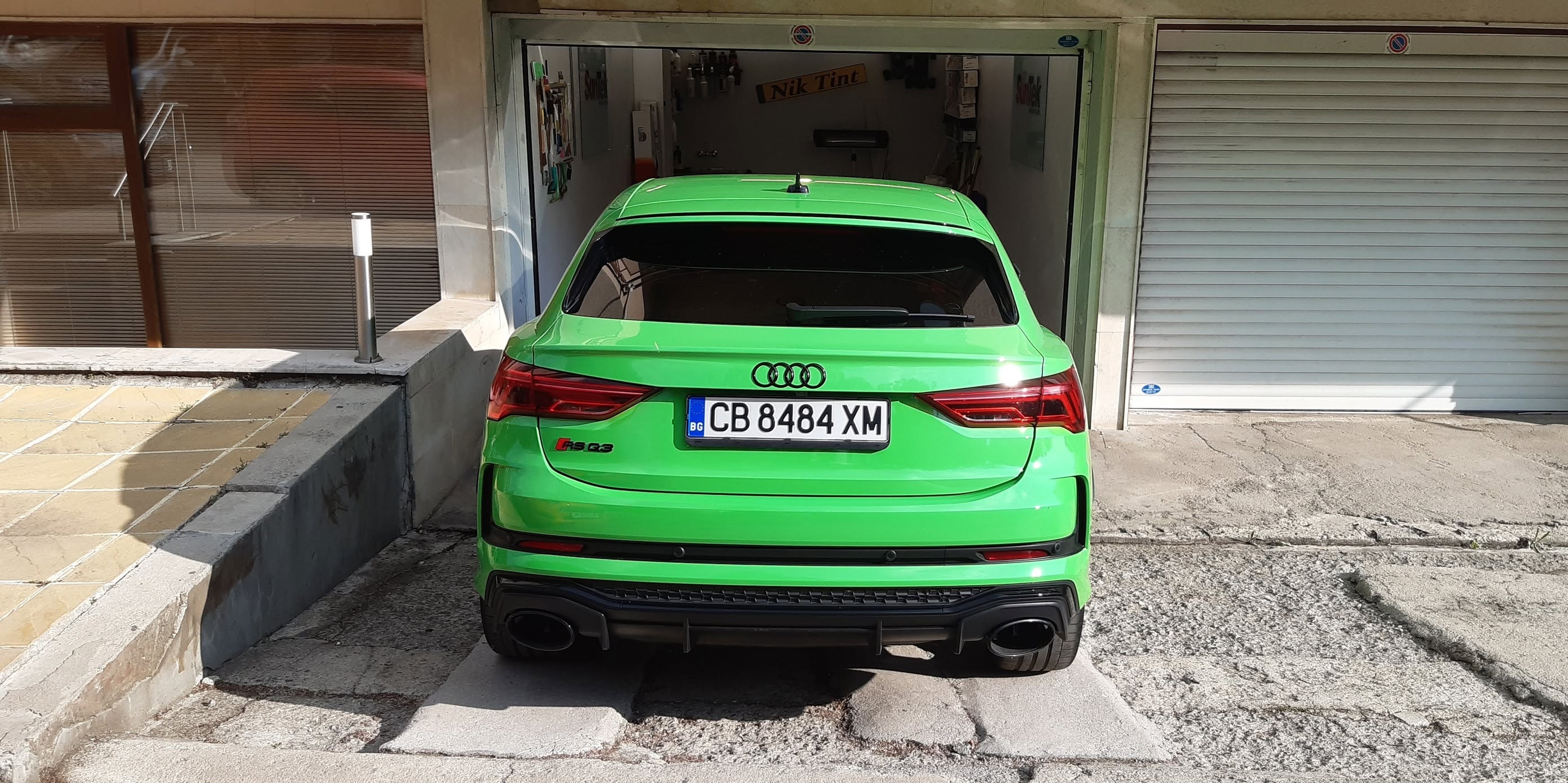 Audi RSQ3 полиране на фарове